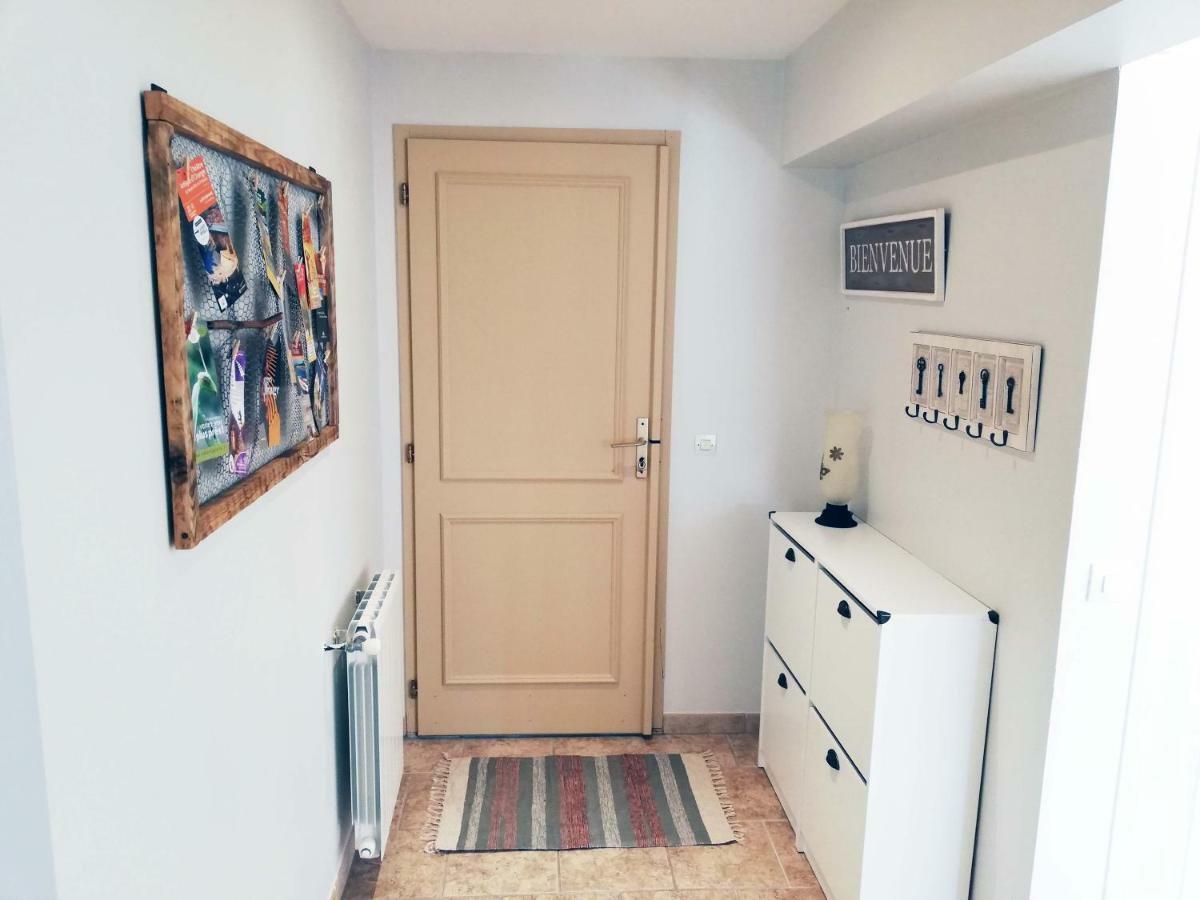 La De L'aygues Holiday home *